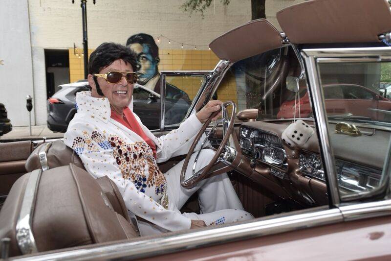 Elvis impersonator