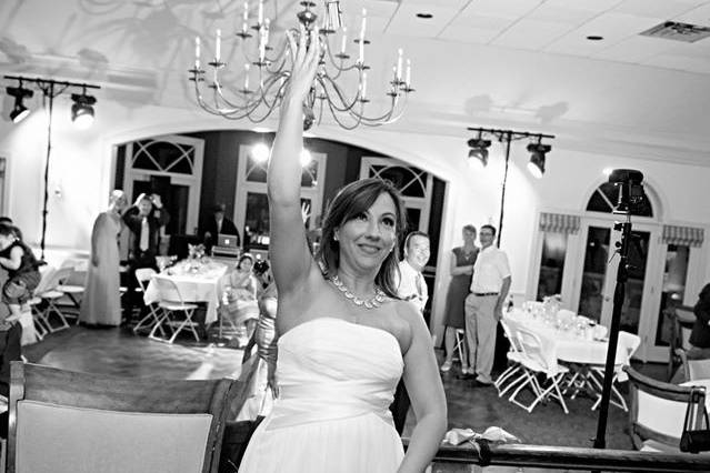 Bride's bouquet toss