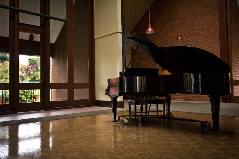 Piano in The Lodge at Mt. Park