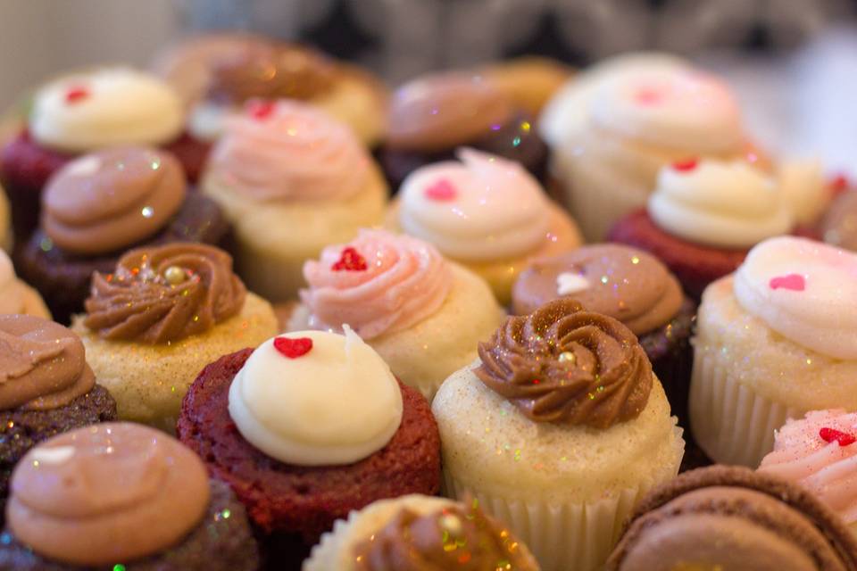 Classic mini cupcakes