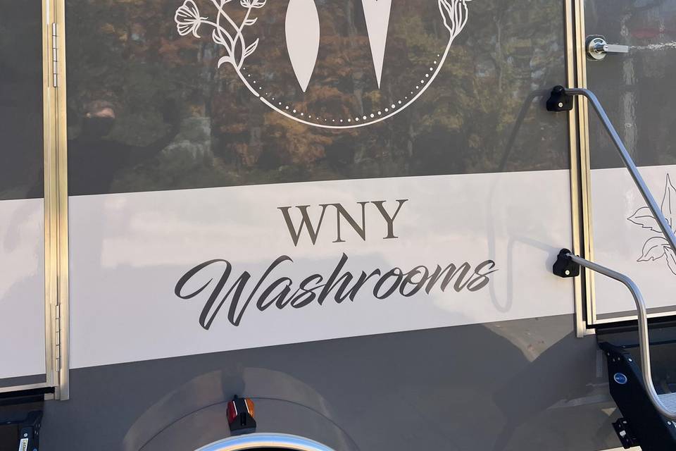 Logo on 2 stall