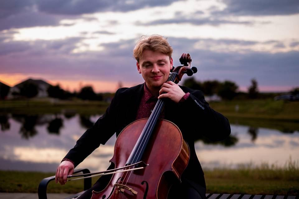 Cello_action2.JPG