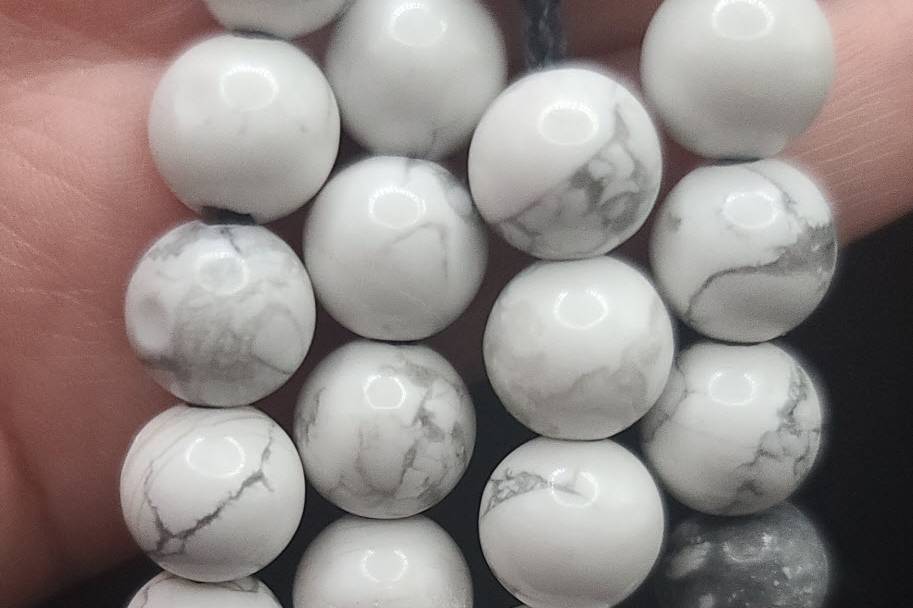Howlite Komboloi