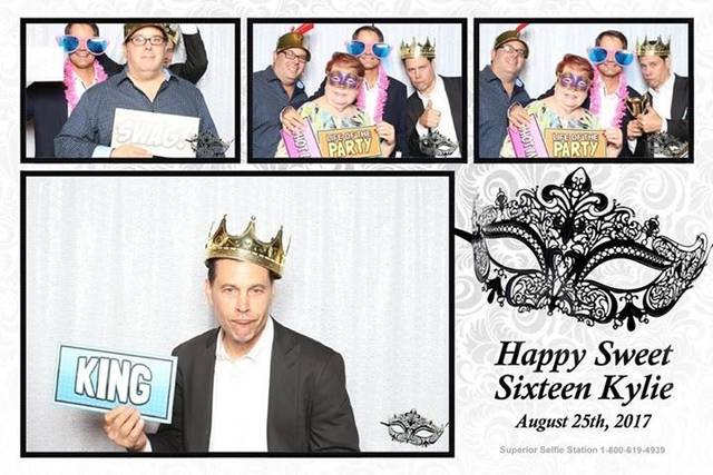 Superior Selfie Station