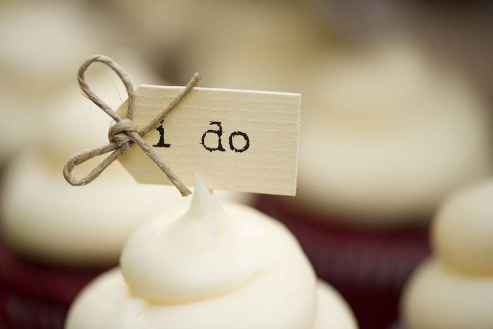 I do southern red velvet wedding cupcakes closeup