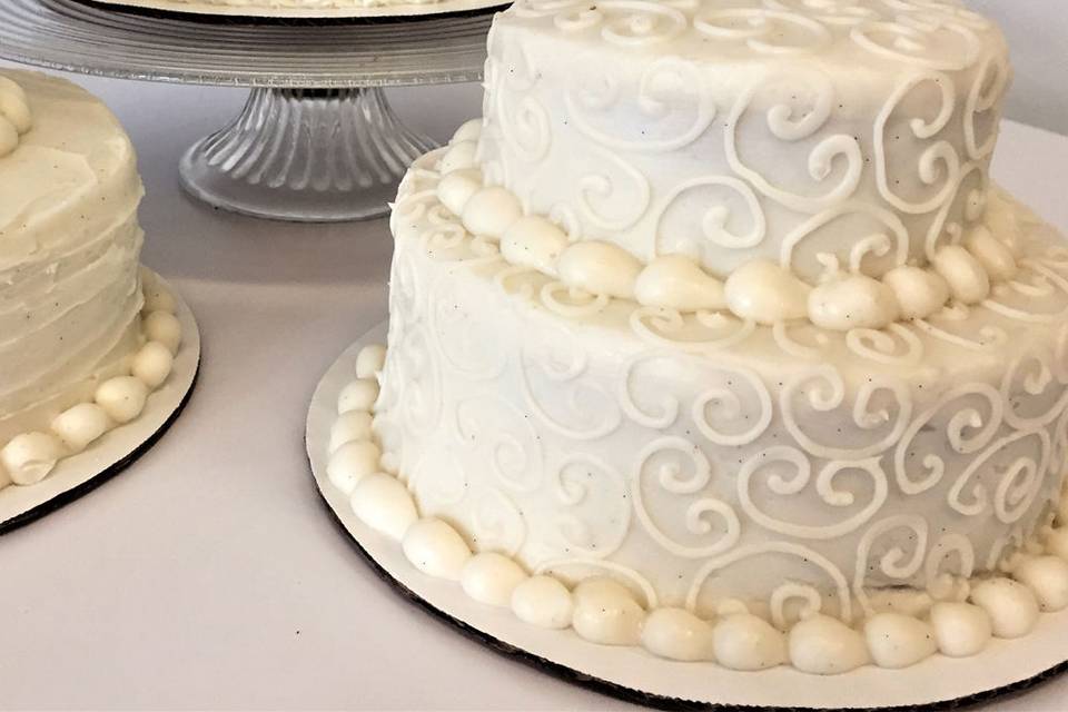 To pair with your wedding cupcakes - for the cutting of the cake
