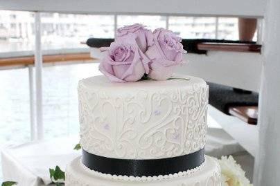 Letter Cake - Elegance in Calabasas, CA | D&Y Couture Flowers