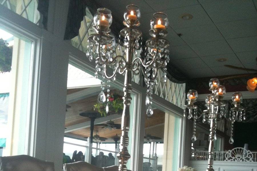 Enjoy an elegant reception in our Harbor View Dining room overlooking the magnificent view of the straits.