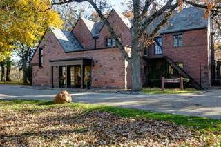 The Lodge at Katherine Legge Memorial Park