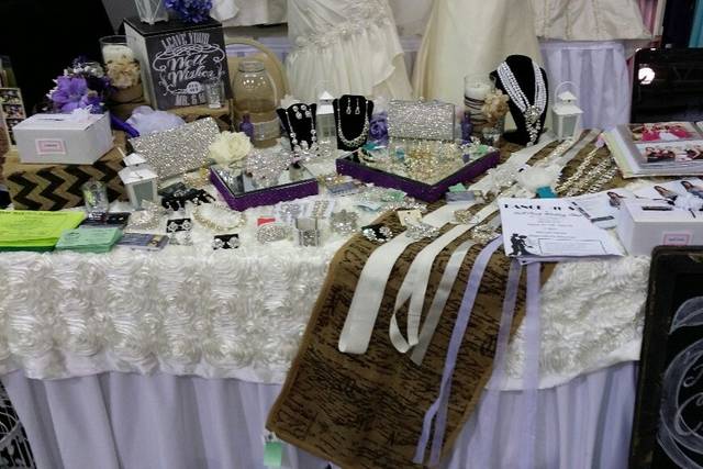 Full Circle Wedding Shop