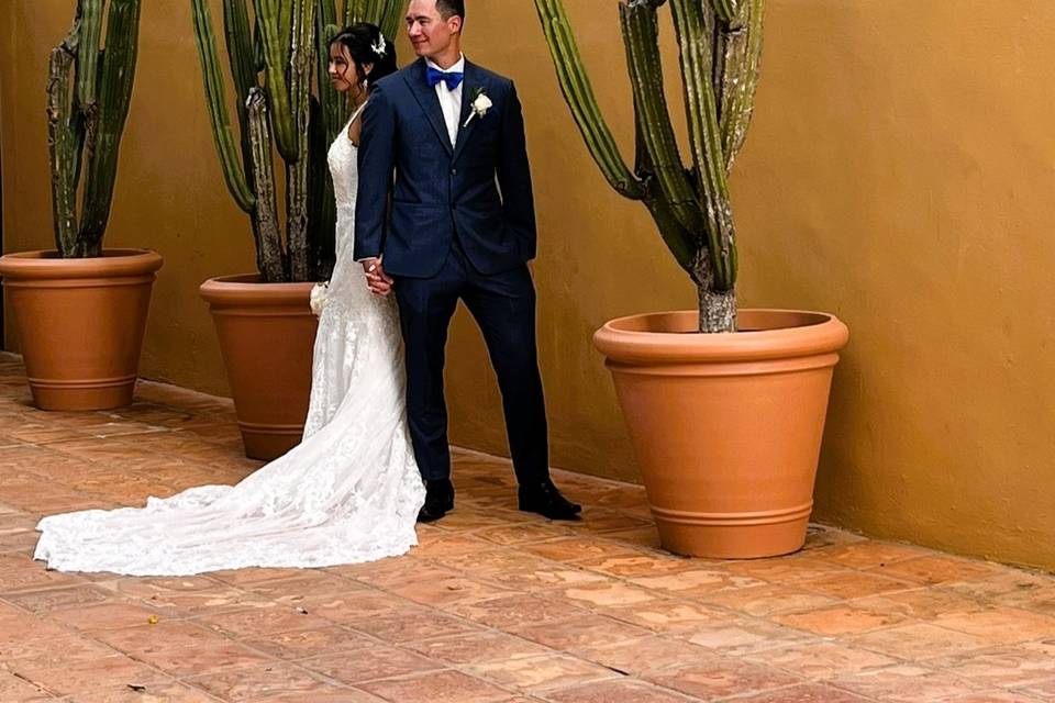Weds & Vows