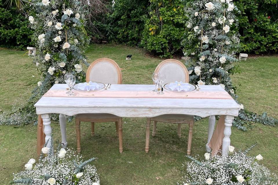 Weds & Vows