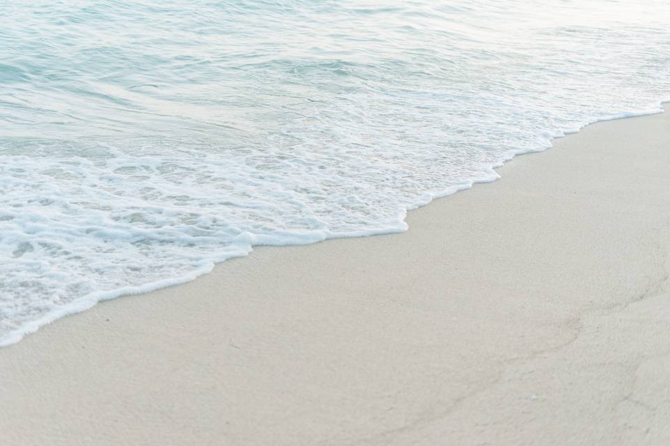pexels-panditwiguna-8223731.jpg