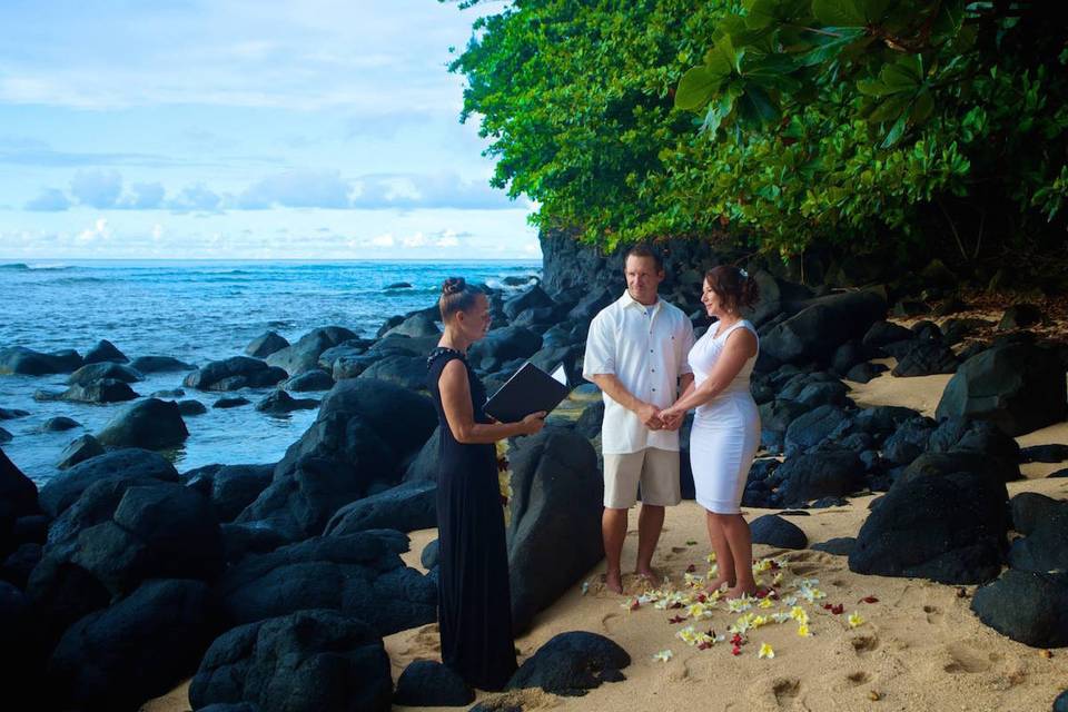 Julie D. Wirtz, Kauai Officiant/Celebrant