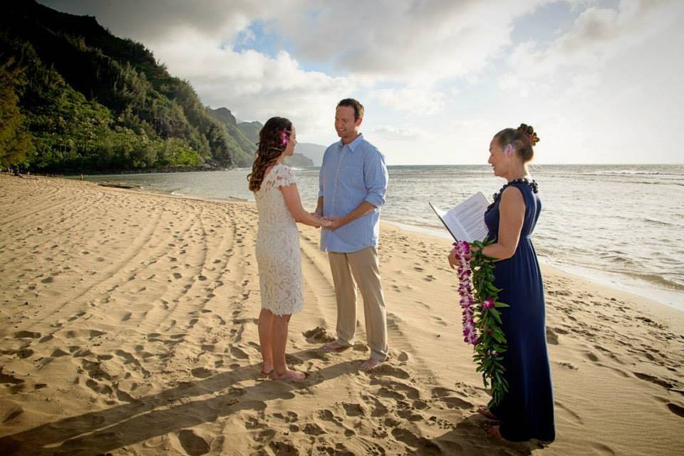 Julie D. Wirtz, Kauai Officiant/Celebrant