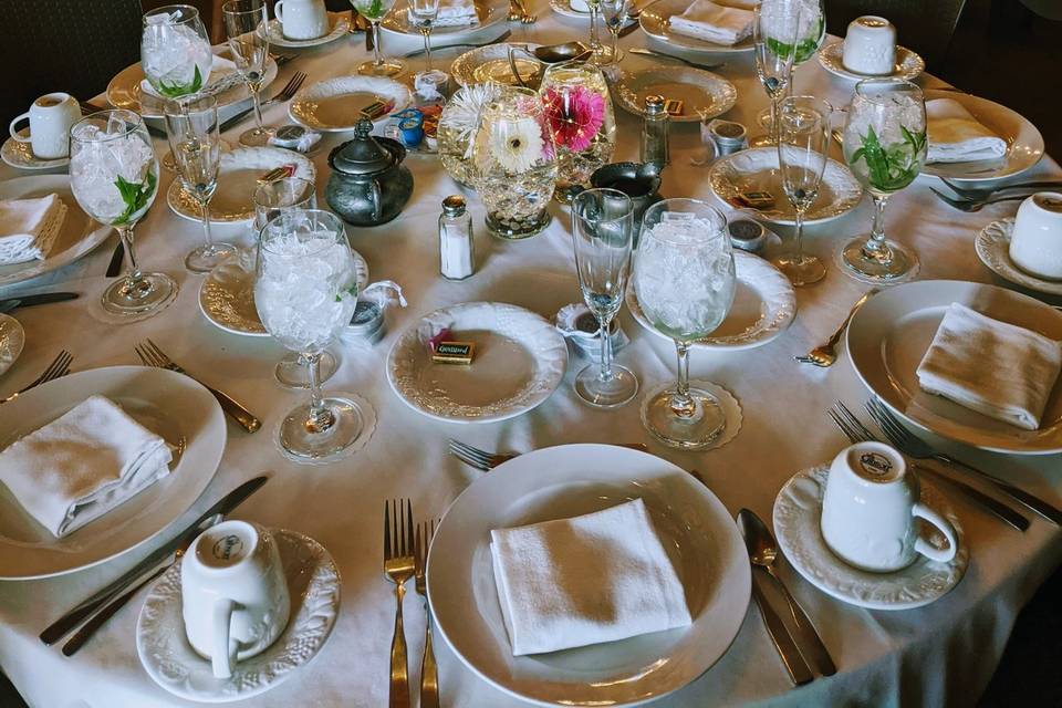 Guest Tables