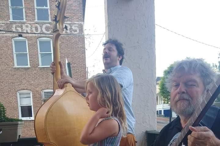 The Queen City Porch Swingers