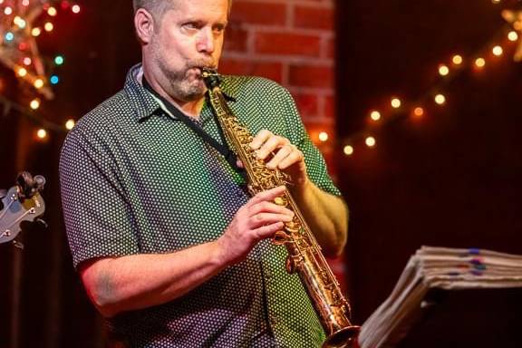 The Queen City Porch Swingers