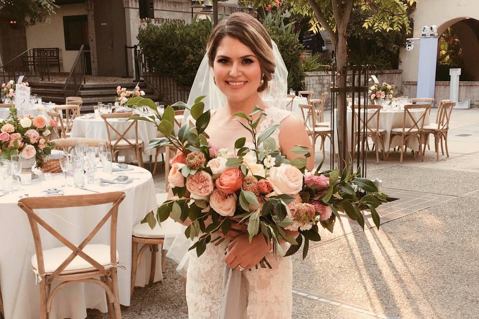 Organic White Floral Bouquet