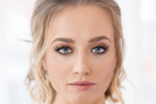 Stunning bridal makeup