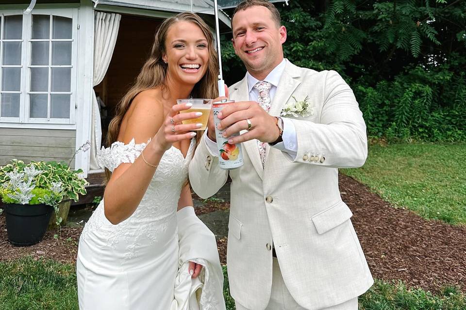Champagne Honey Weddings and Special Events