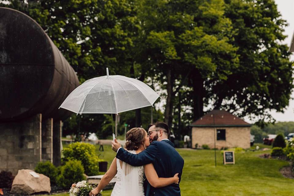 Champagne Honey Weddings and Special Events
