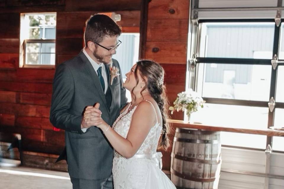 Champagne Honey Weddings and Special Events