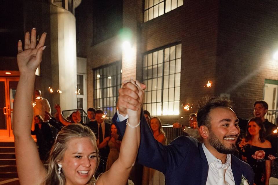 Champagne Honey Weddings and Special Events