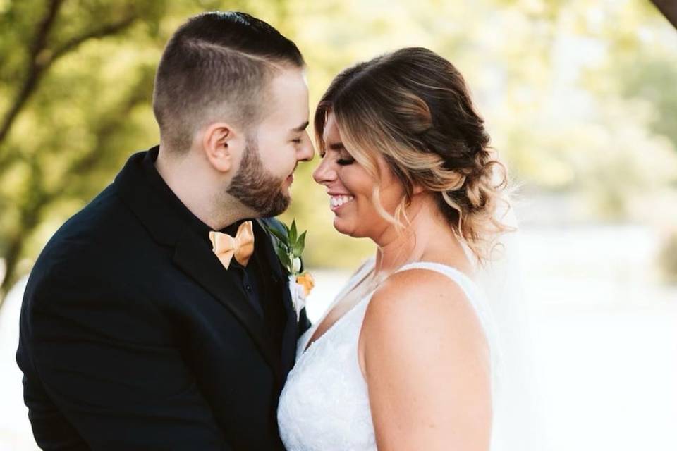 Champagne Honey Weddings and Special Events
