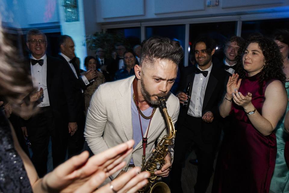 Saxophonist w/ DJ