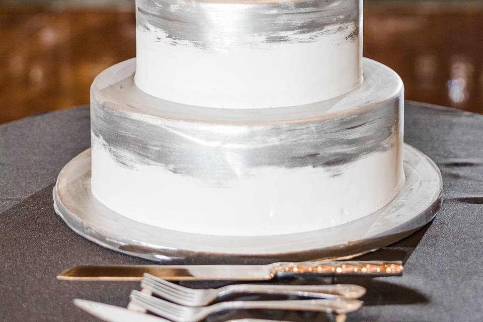 Modern metallic brushed 3-tier