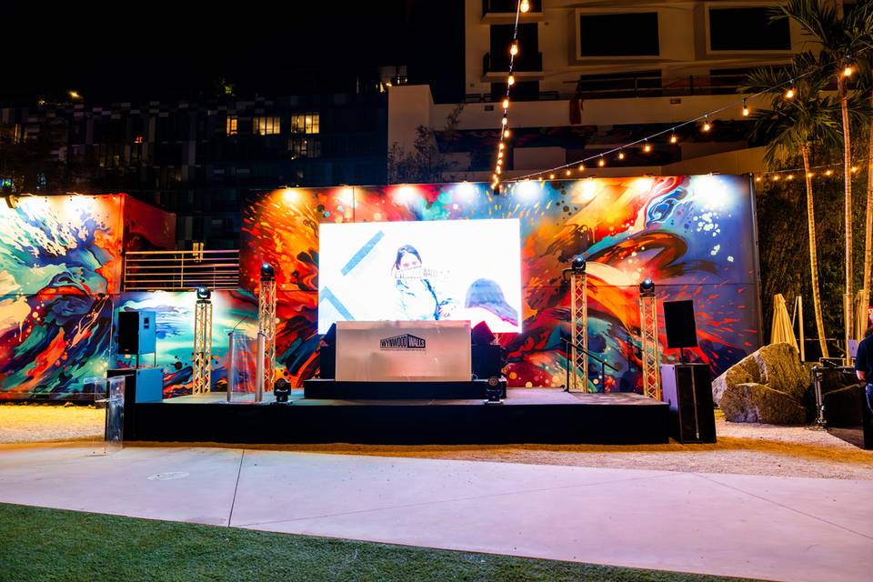 Stage Set Up