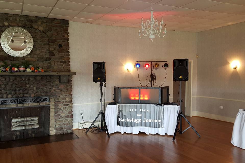 Happy Snapz Photo Booth and DJ Services