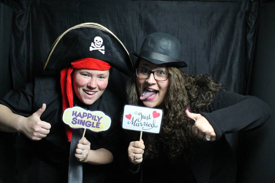 Happy Snapz Photo Booth and DJ Services