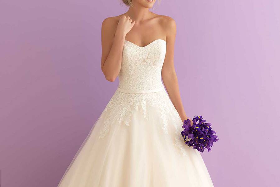 Style 2902 <br> Classic is the best word we can use to describe this ballgown.
