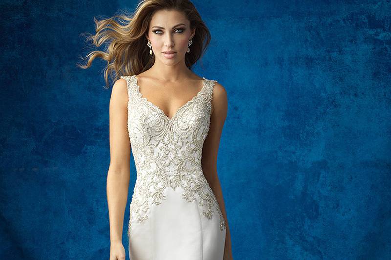 Style 9362 <br> This gown is for the bride who wants a whole lot of Hollywood glamour in her bridal style.