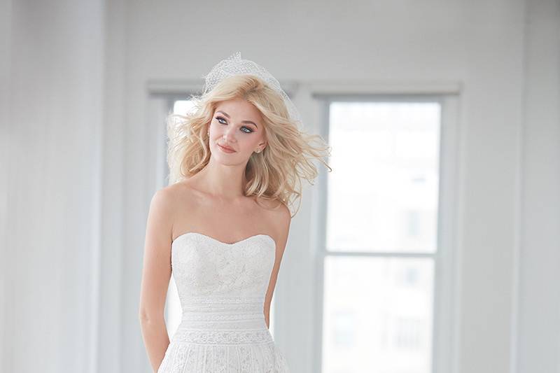 Madison James	MJ363	<br>	Showcasing an elegant simplicity, this A-line gown's beauty lies in its textured lace.