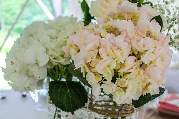 Floral table centerpiece