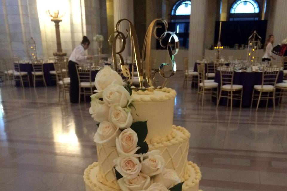 1480 - Oh, Louis! (Vuitton) - Wedding Cakes