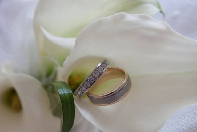 Couple's wedding ring