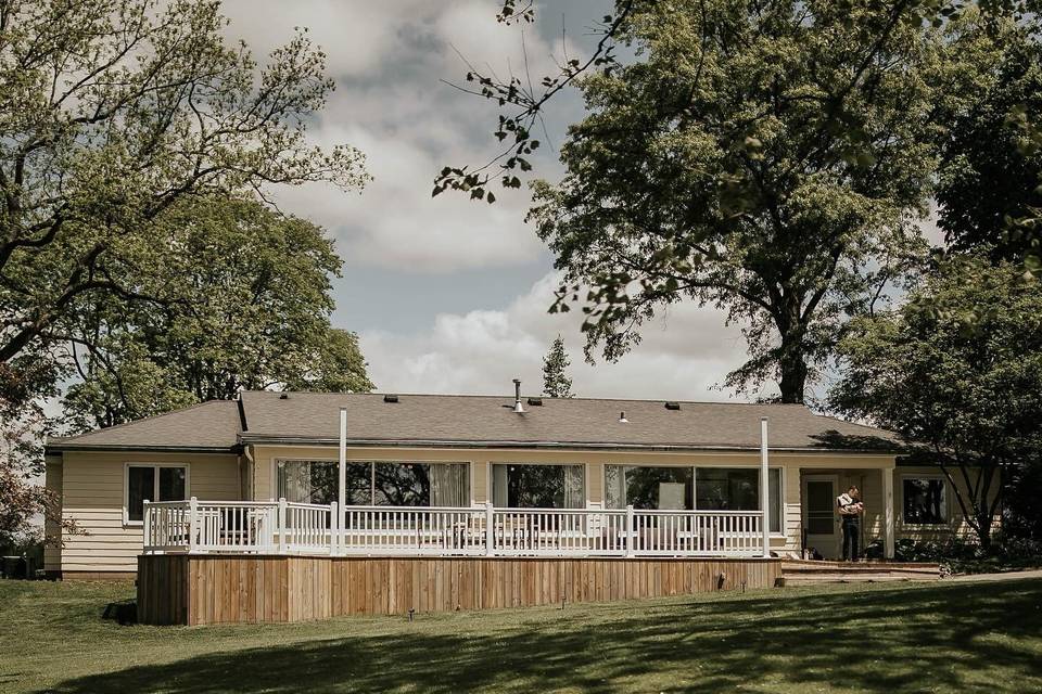 Scarlet Oaks Estate