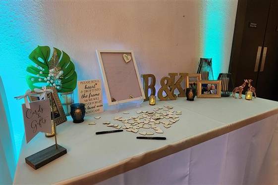 Favor Table