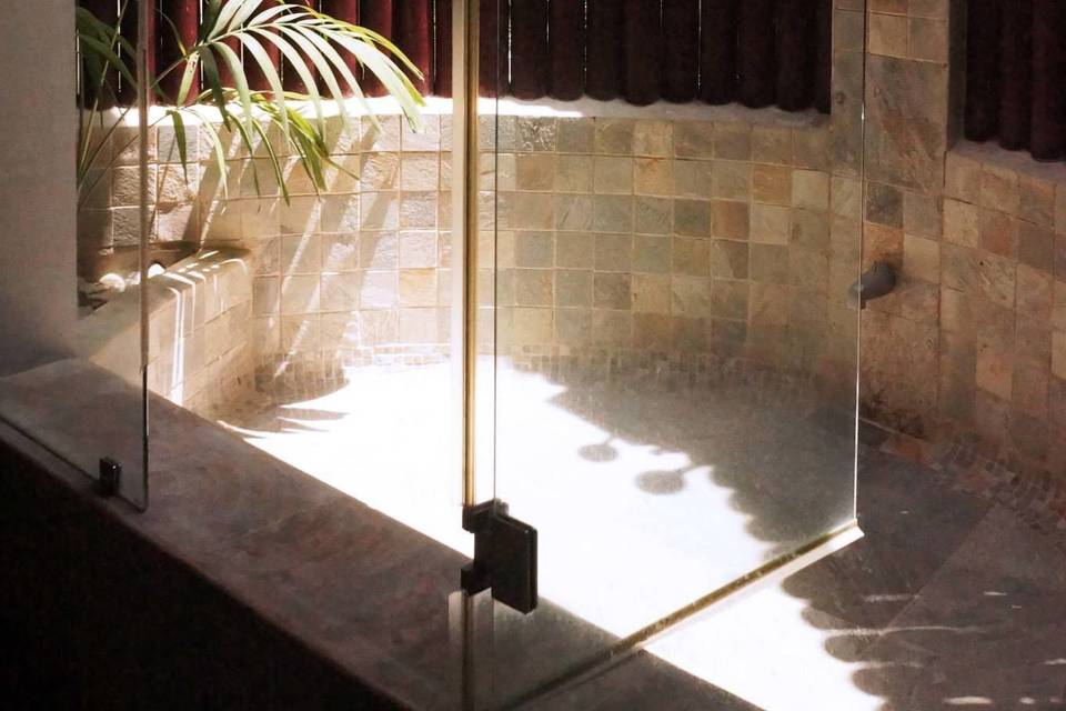 Open air shower