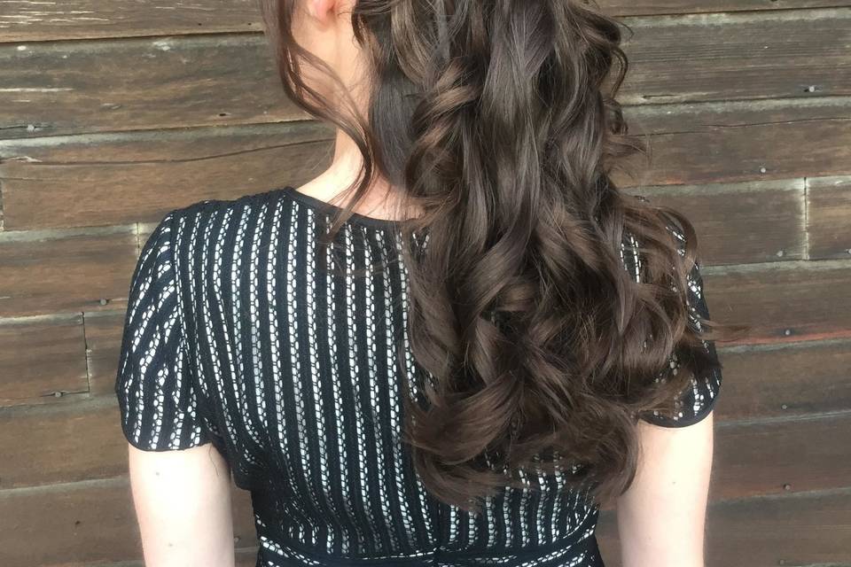 Loose curls