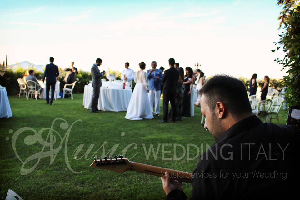 Wedding guitarist