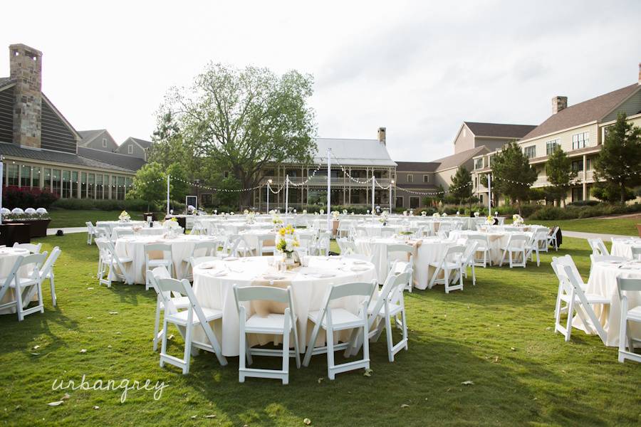 Riversong Lawn Reception