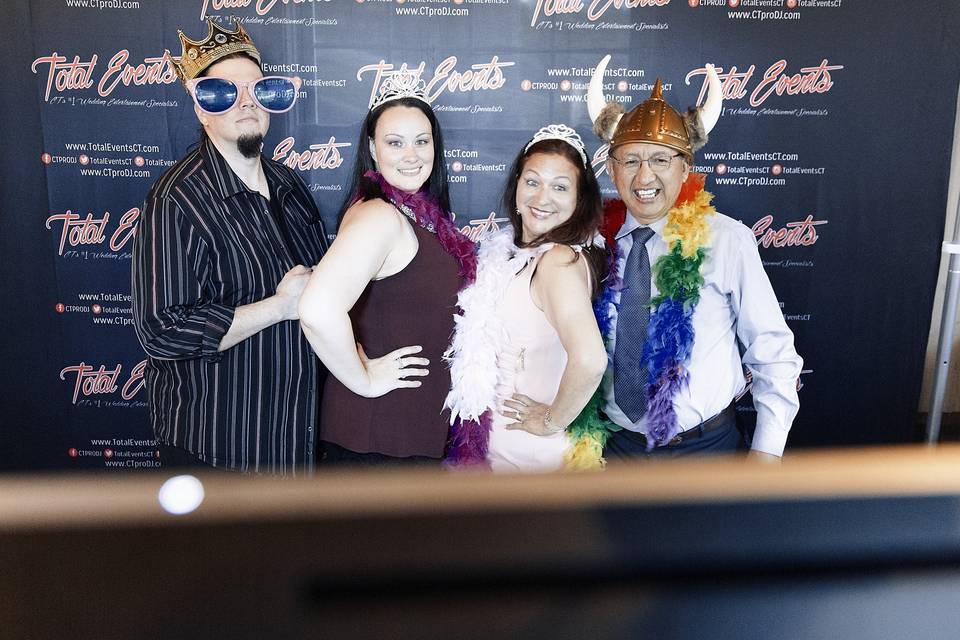 Step & repeat photo booth