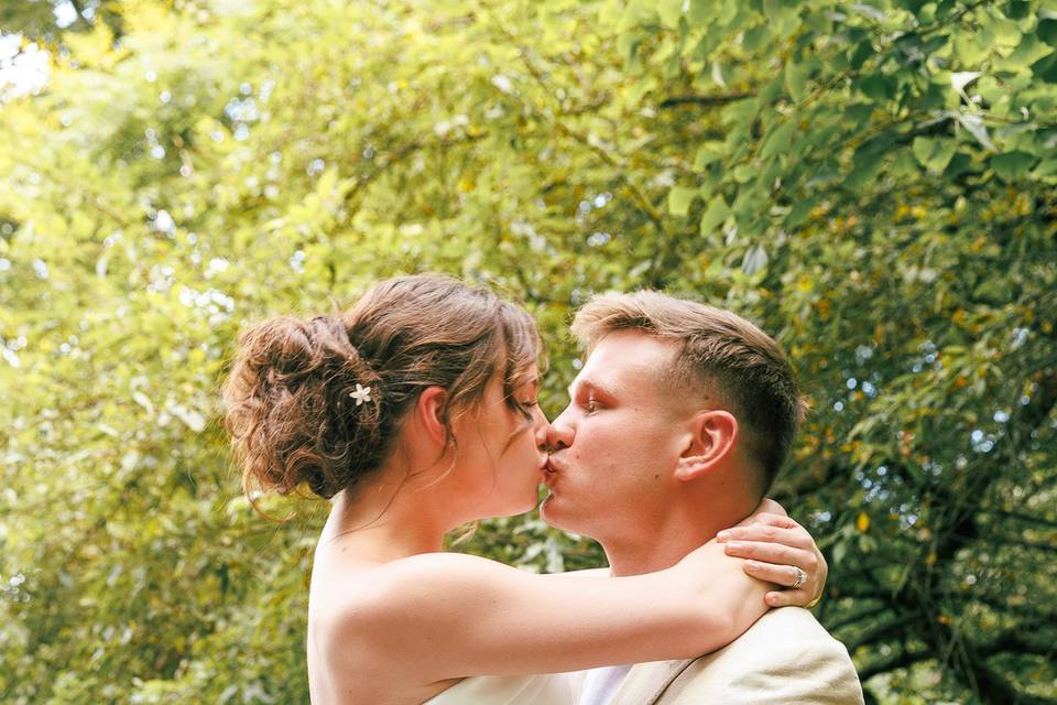 Bride and Groom in Albany NY