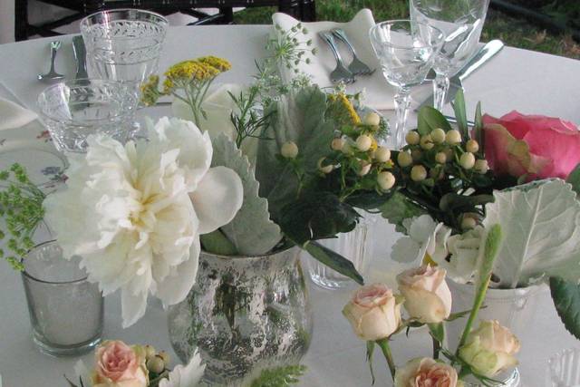 Floral Fantasy  Fleur de lis Floral Design - Event & Wedding Florist in  Skaneateles, NY