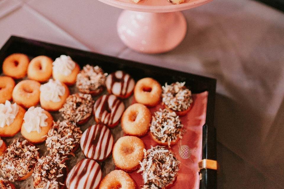 Cocktail hour catering